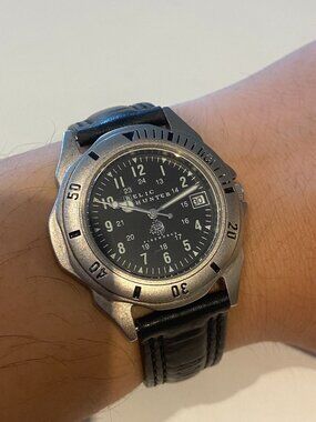 Vintage roots Relic Hunter TV show Memorabilia Field Watch Preowned